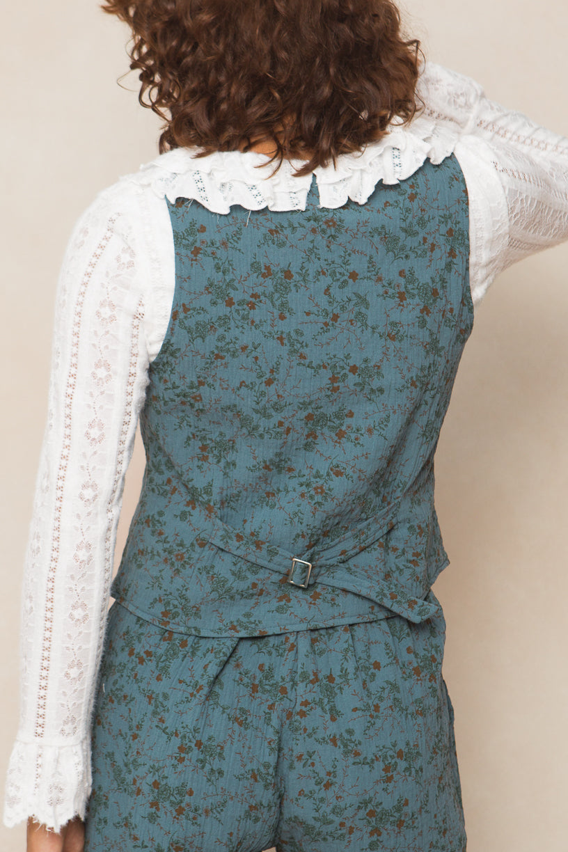 Birdie Vest in Blue Floral