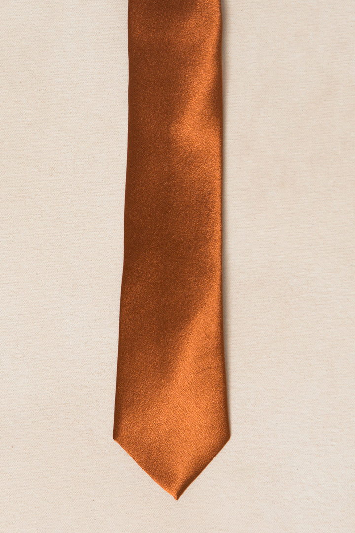 Mens Max Tie in Amber Satin