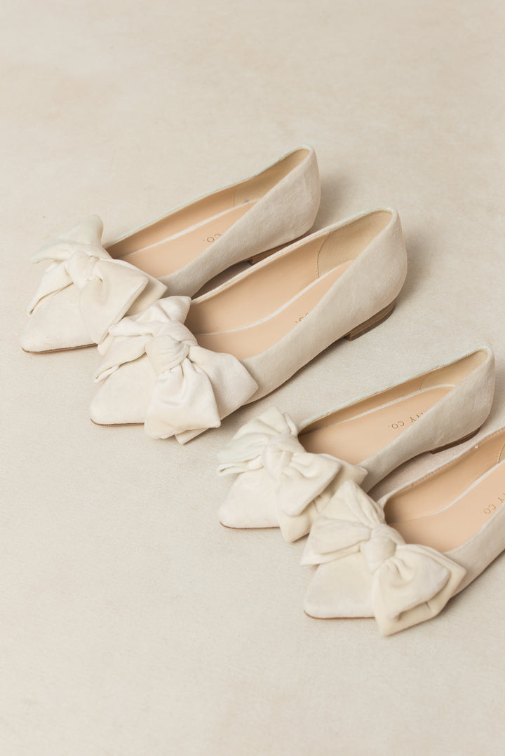 Ivy Bow Flat in Cream