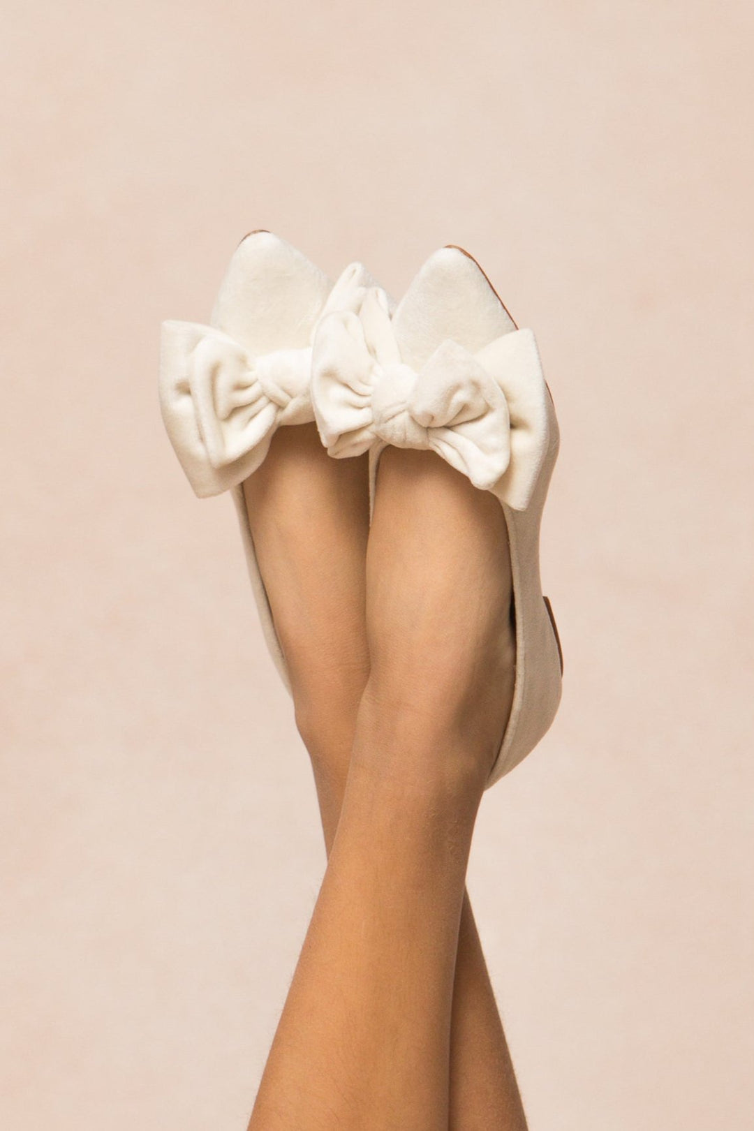 Mini Ivy Bow Flat in Cream