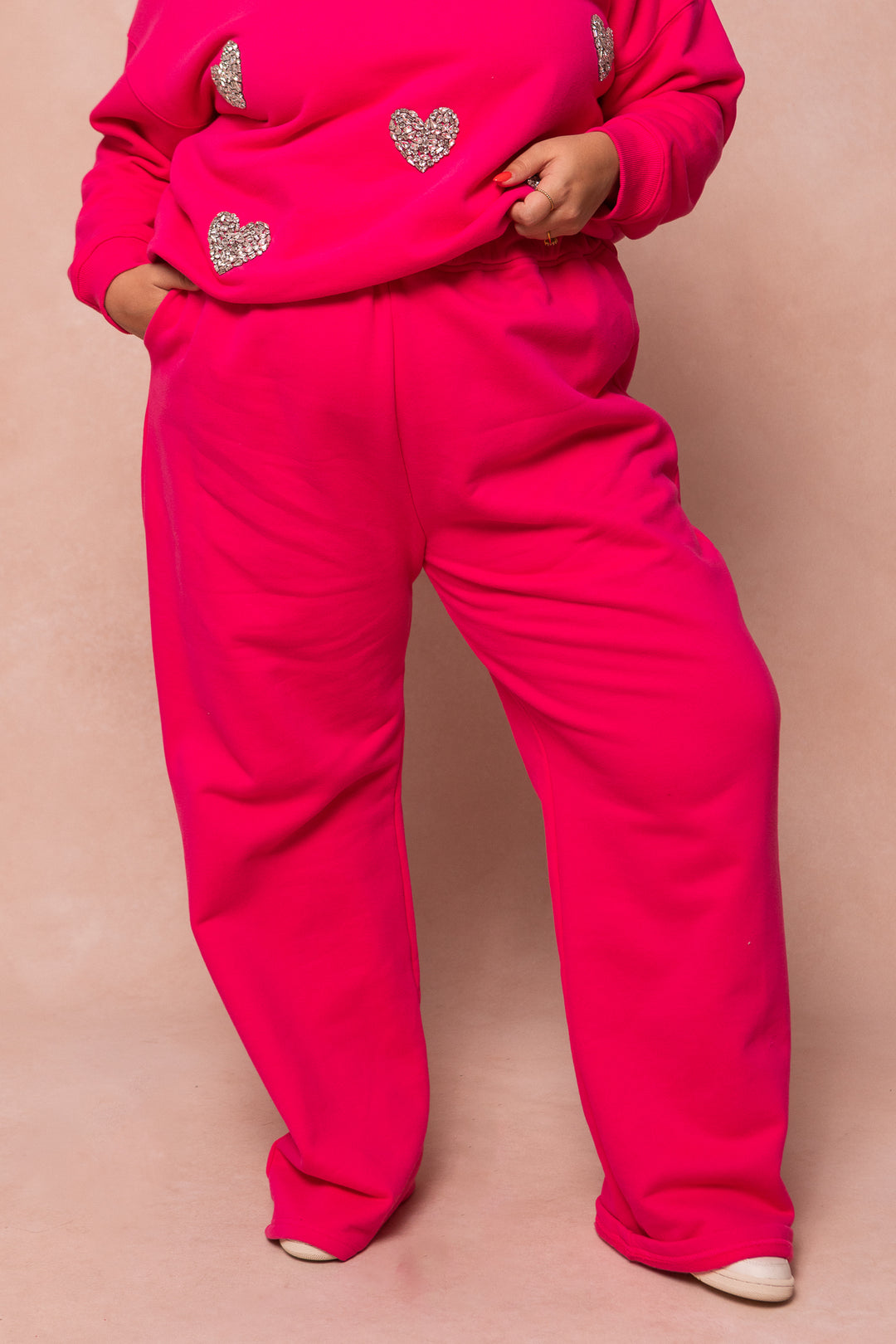 Ivy Jewel Heart Sweatpants in Pink