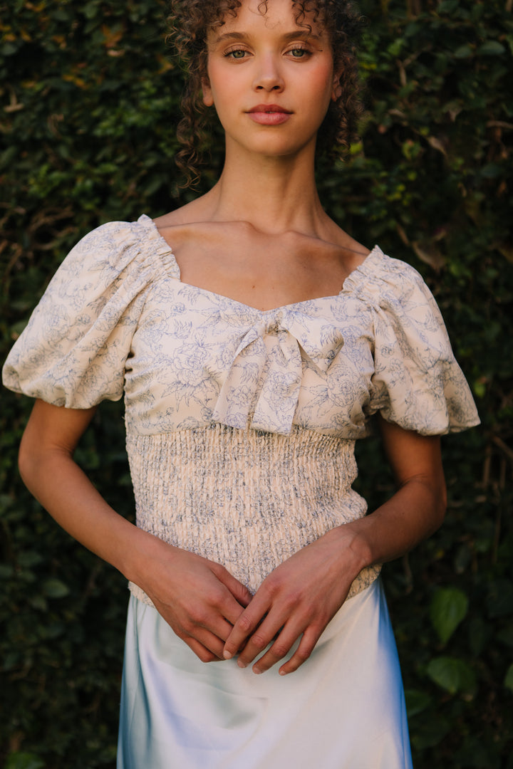 Suzie Blouse in Etched Blue Floral