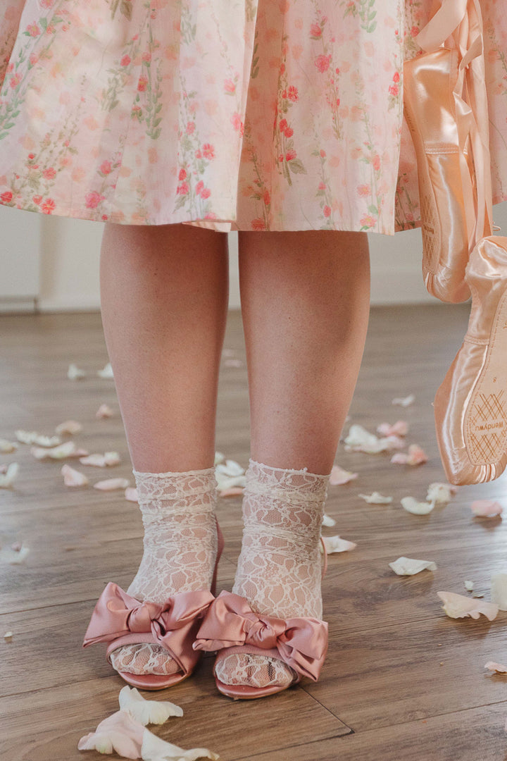 Ivy Bow Heel in Pink Satin